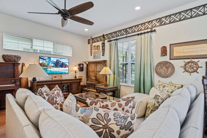 Escape to a Luxurious Safari Experience, Orlando Villa 1000