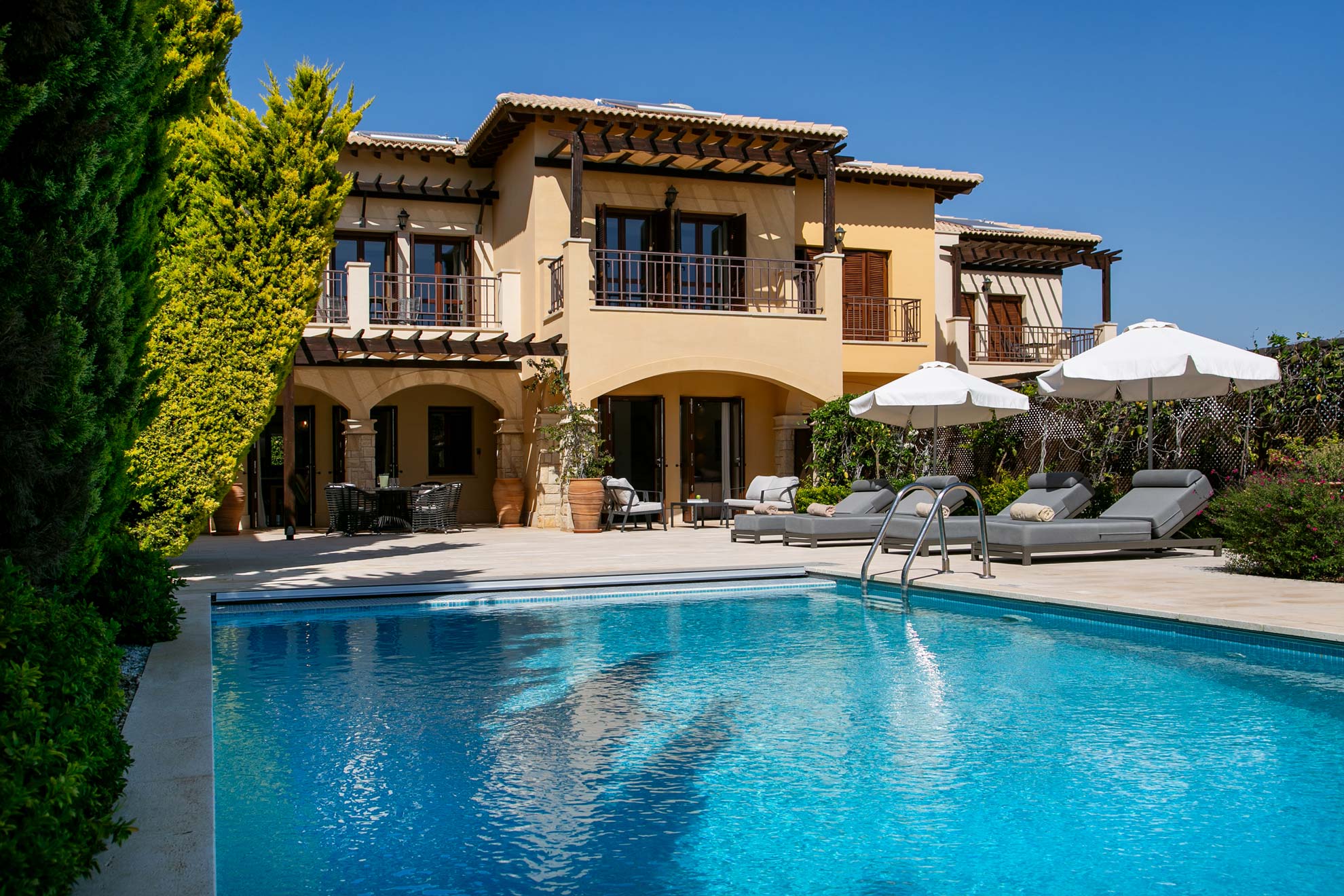 Luxury Villa Retreat with Unmatched Elegance and Serenity