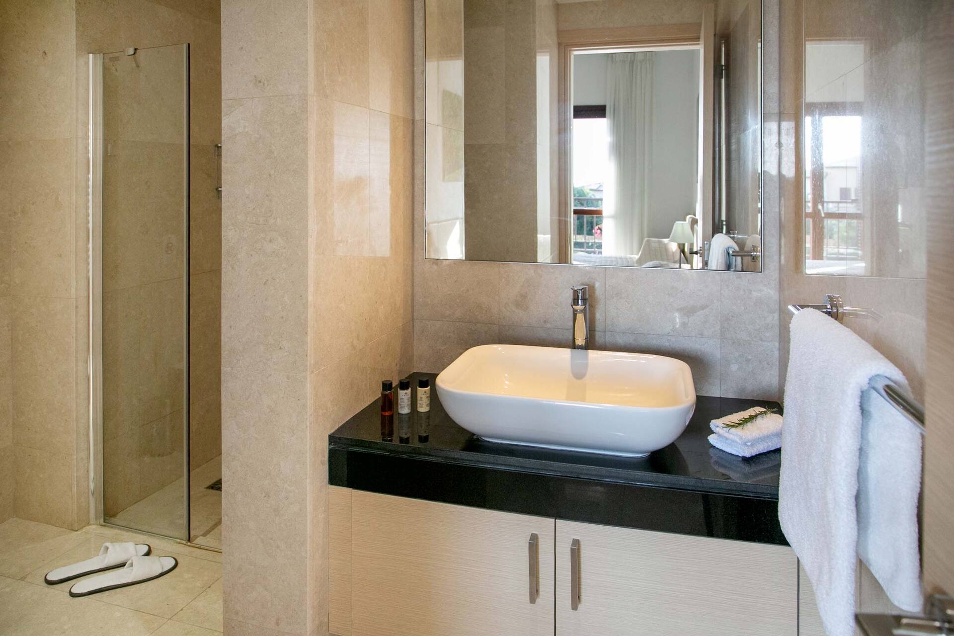 Luxury Villa Retreat with Unmatched Elegance and Serenity