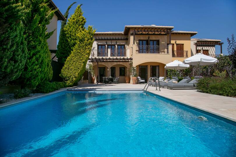 Luxury Villa Retreat with Unmatched Elegance and Serenity