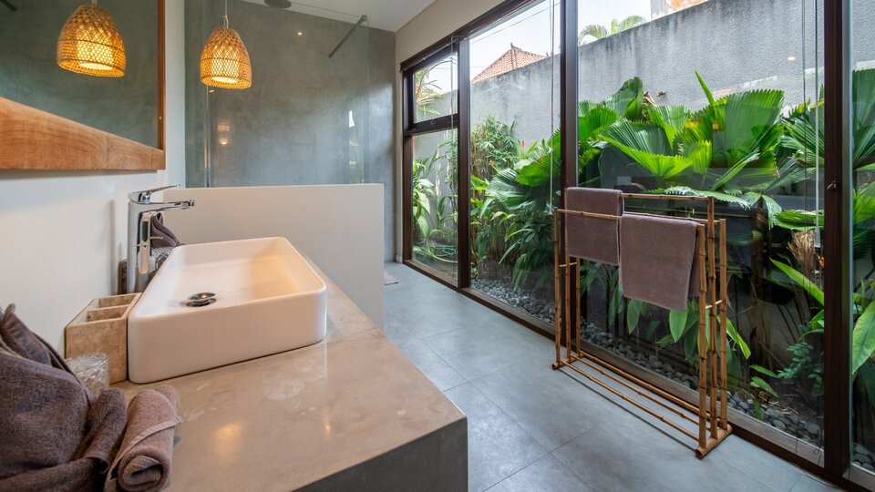 Luxury 6 Bedroom Villa in Seminyak, Bali Villa 2245