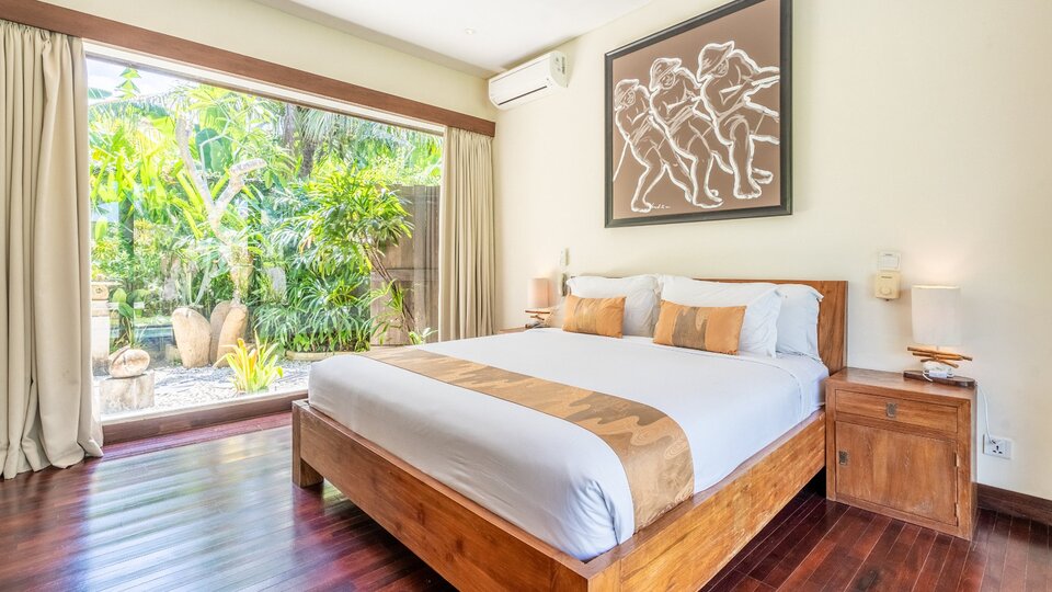 Rent Your Own 5 Star Private Villa in Seminyak at the Best Price, Bali Villa 2246