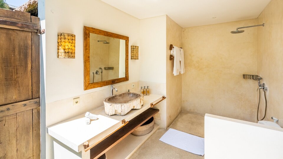 Rent Your Own 5 Star Private Villa in Seminyak at the Best Price, Bali Villa 2246