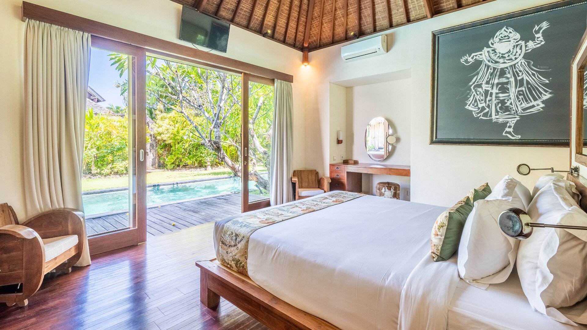 Rent Your Own 5 Star Private Villa in Seminyak at the Best Price, Bali Villa 2246