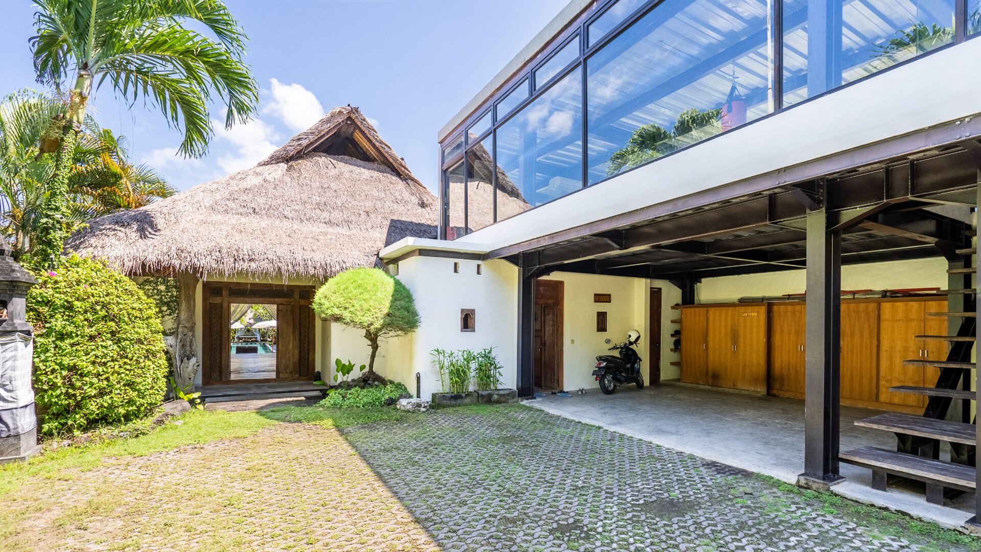Rent Your Own 5 Star Private Villa in Seminyak at the Best Price, Bali Villa 2246