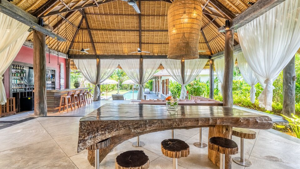Rent Your Own 5 Star Private Villa in Seminyak at the Best Price, Bali Villa 2246