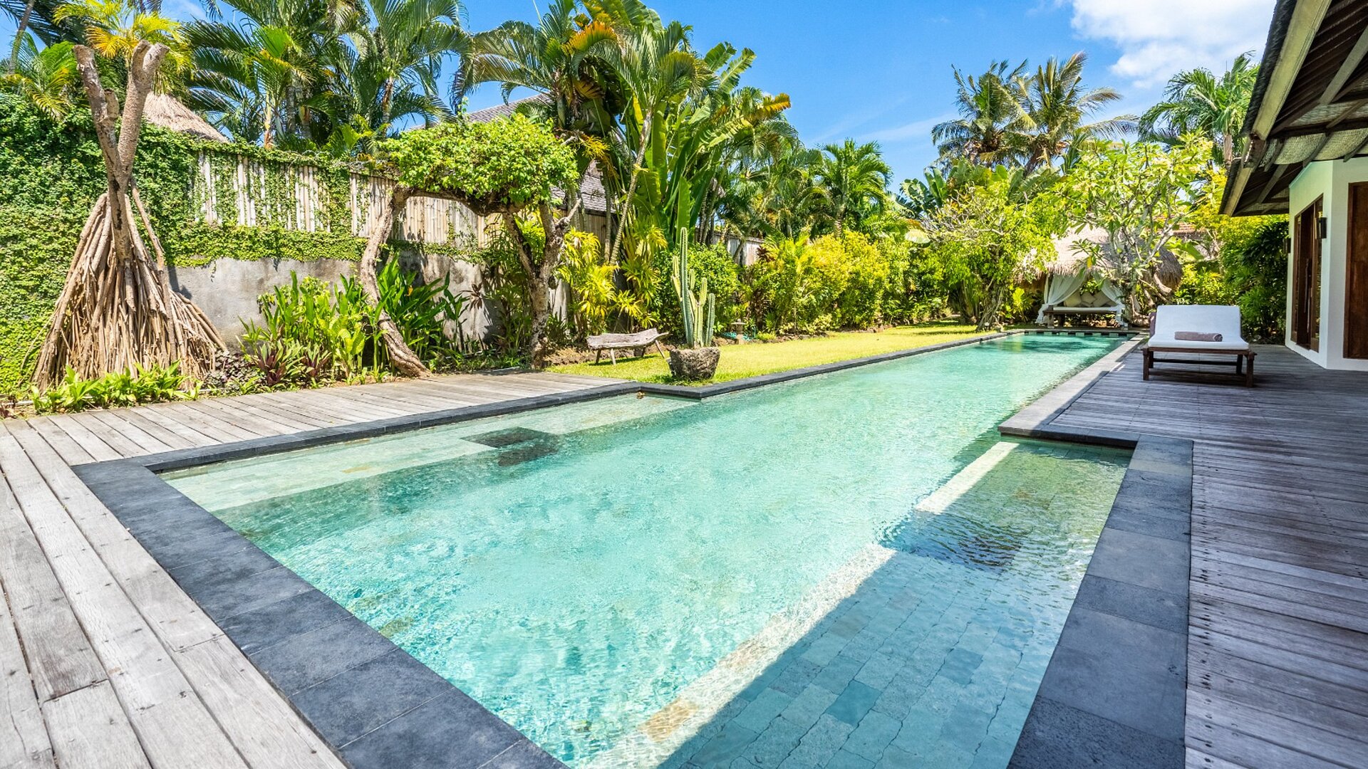 Rent Your Own 5 Star Private Villa in Seminyak at the Best Price, Bali Villa 2246
