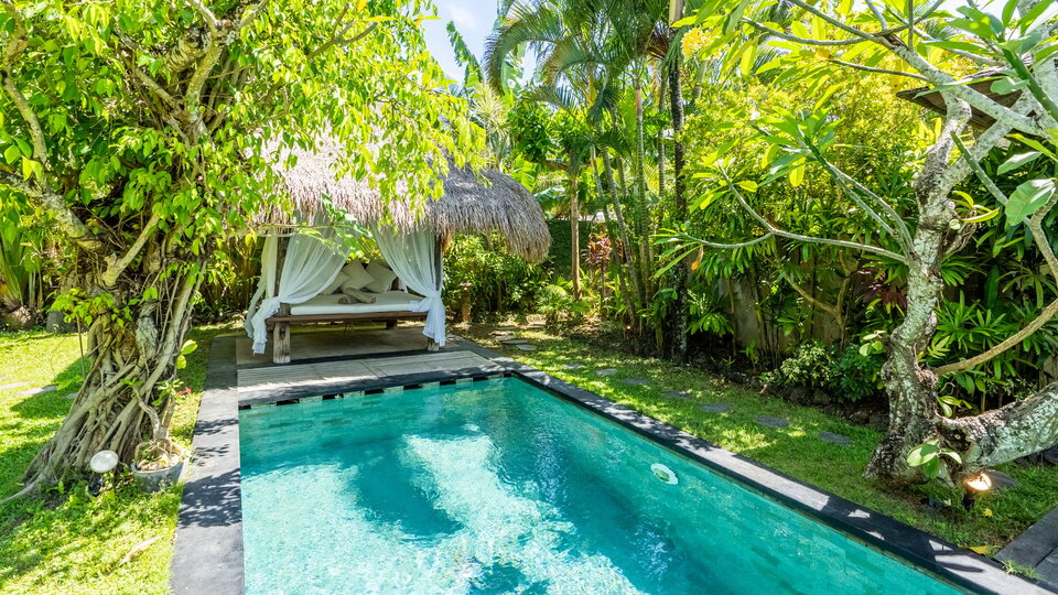 Rent Your Own 5 Star Private Villa in Seminyak at the Best Price, Bali Villa 2246