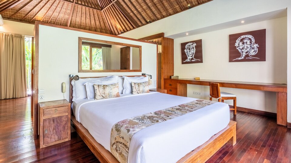 Rent Your Own 5 Star Private Villa in Seminyak at the Best Price, Bali Villa 2246