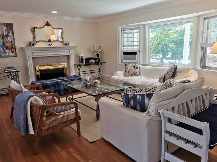 Luxury Retreat in Prime Hamptons Location: Villa 1406