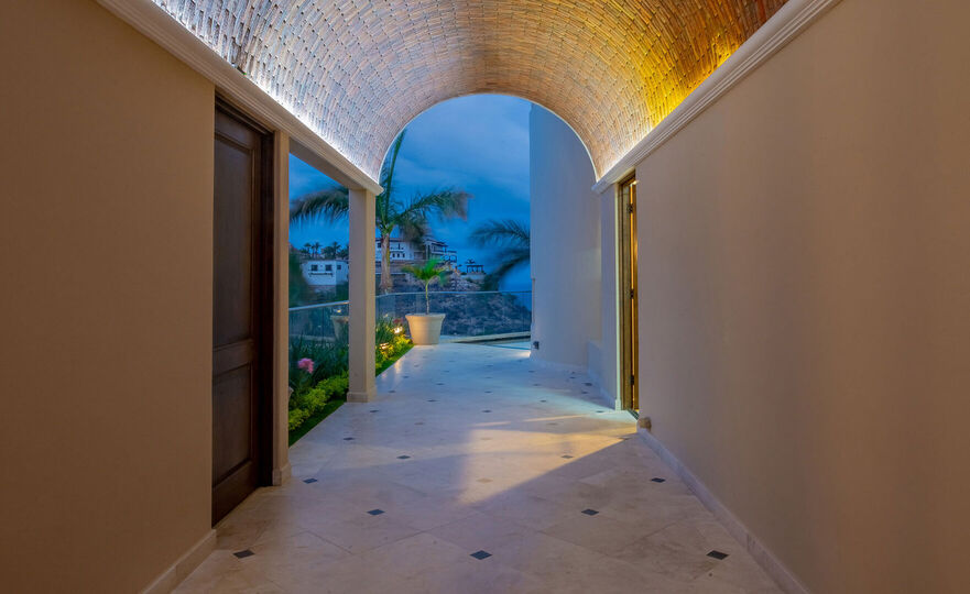 Experience Unmatched Luxury Villa in Cabo San Lucas Villa 1053