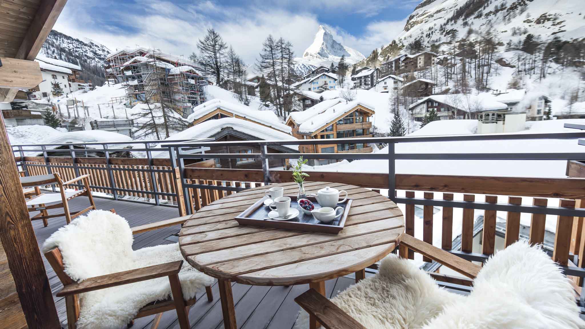 Awaken to Spectacular Views and Unmatched Luxury