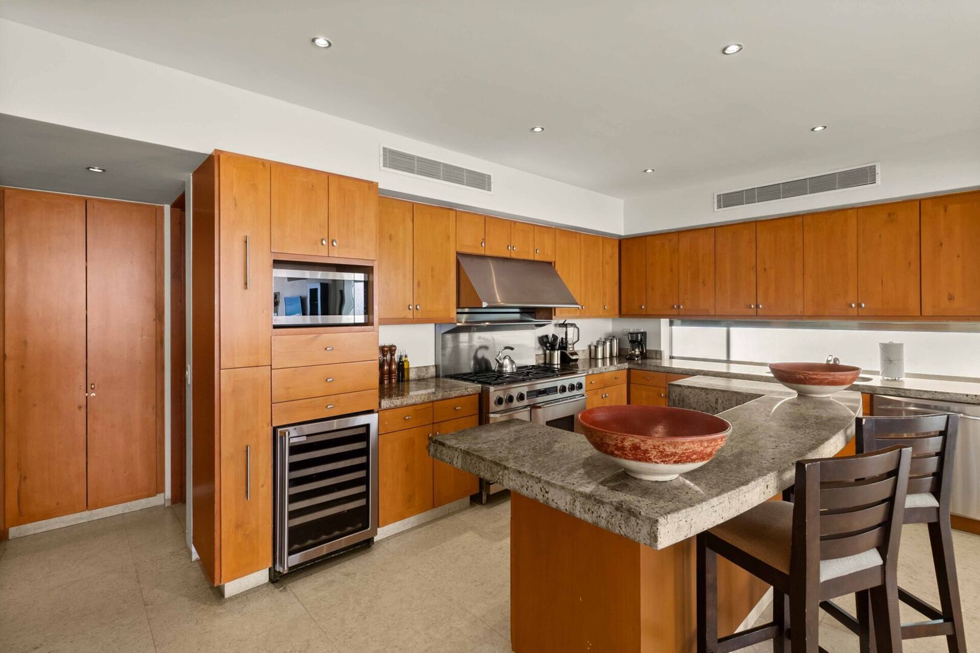 Your Dream Beachfront Villa Awaits, Cabo San Lucas Villa 1044