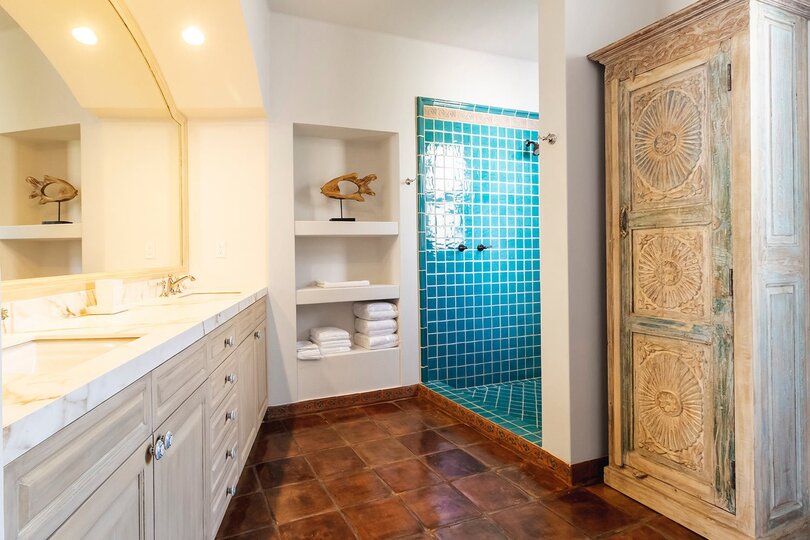 Unwind in Style: San Jose Del Cabo Villa 1050 Awaits