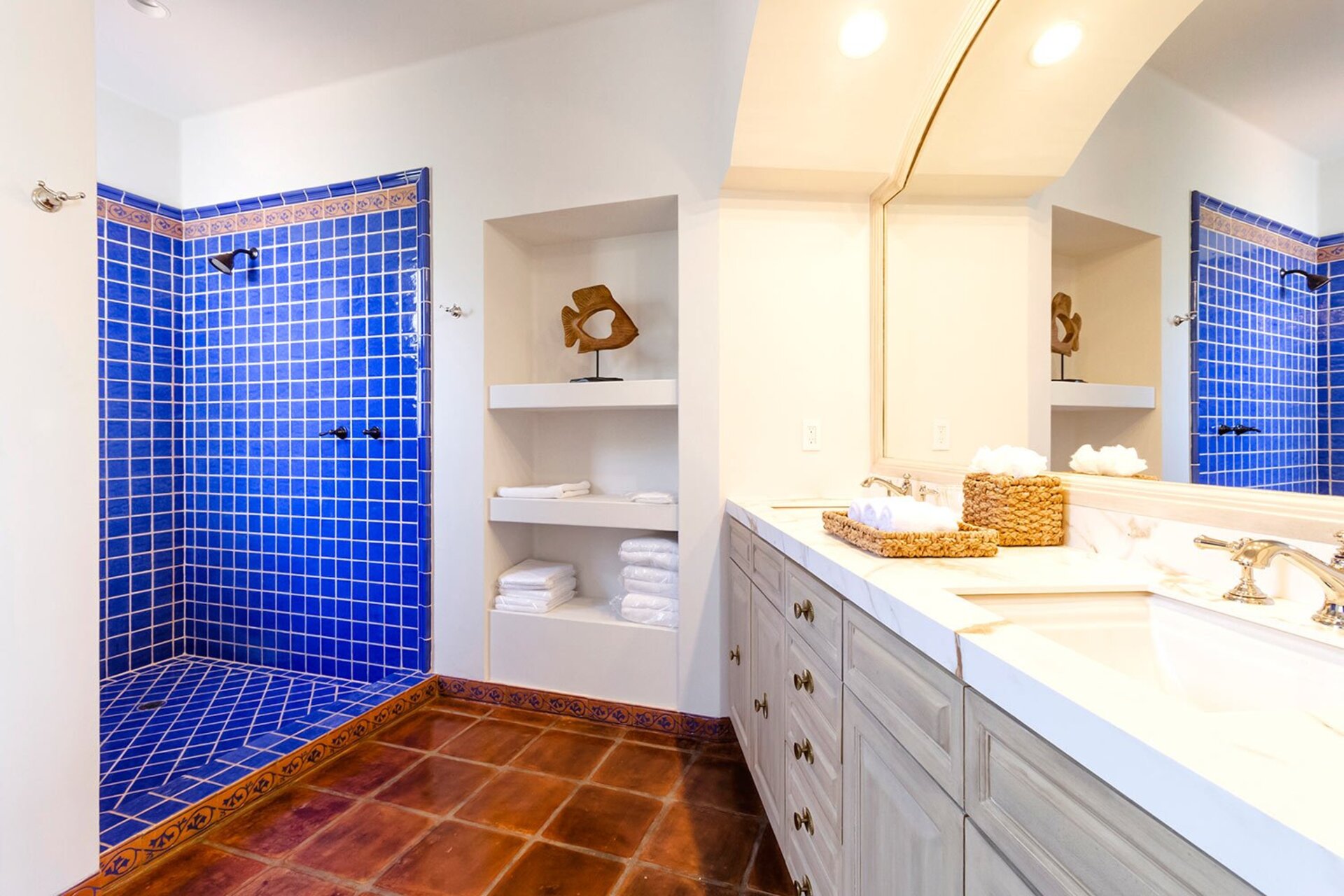 Unwind in Style: San Jose Del Cabo Villa 1050 Awaits