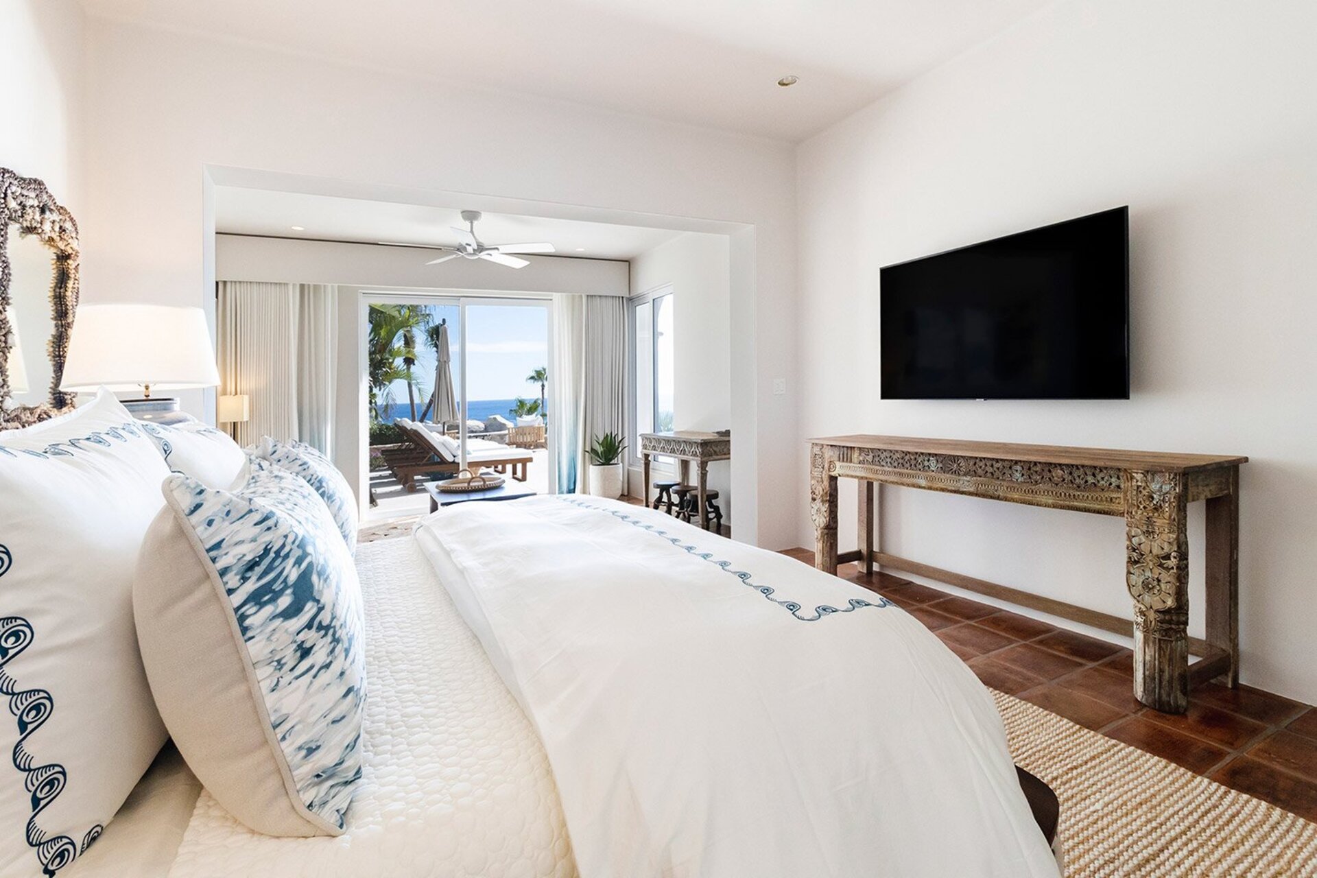 Unwind in Style: San Jose Del Cabo Villa 1050 Awaits