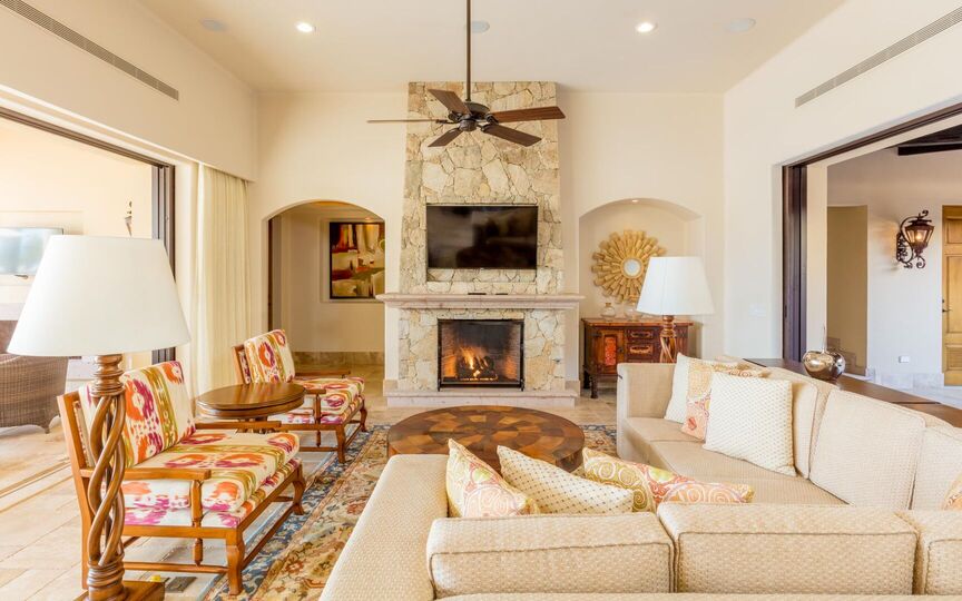 A Luxurious Escape in the Heart of Diamante, Cabo San Lucas Villa 1051