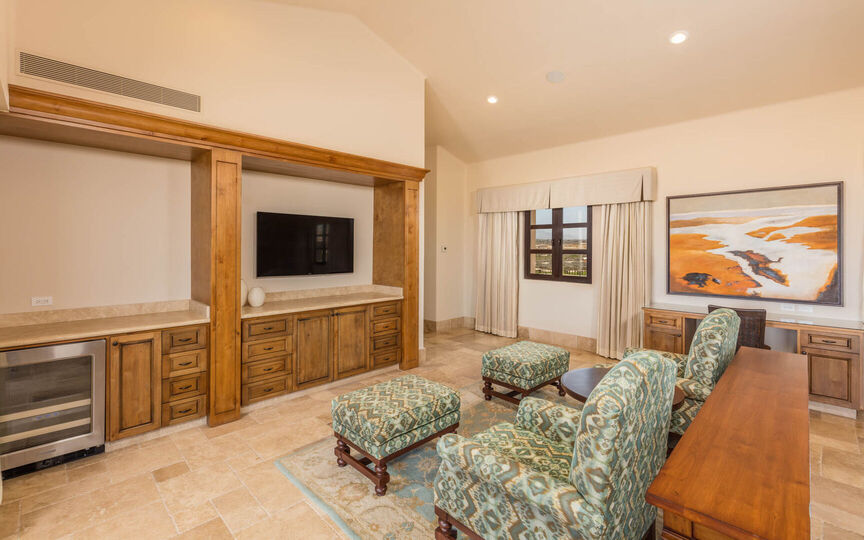 A Luxurious Escape in the Heart of Diamante, Cabo San Lucas Villa 1051