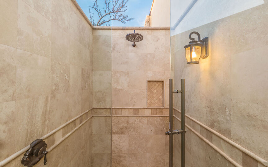 A Luxurious Escape in the Heart of Diamante, Cabo San Lucas Villa 1051