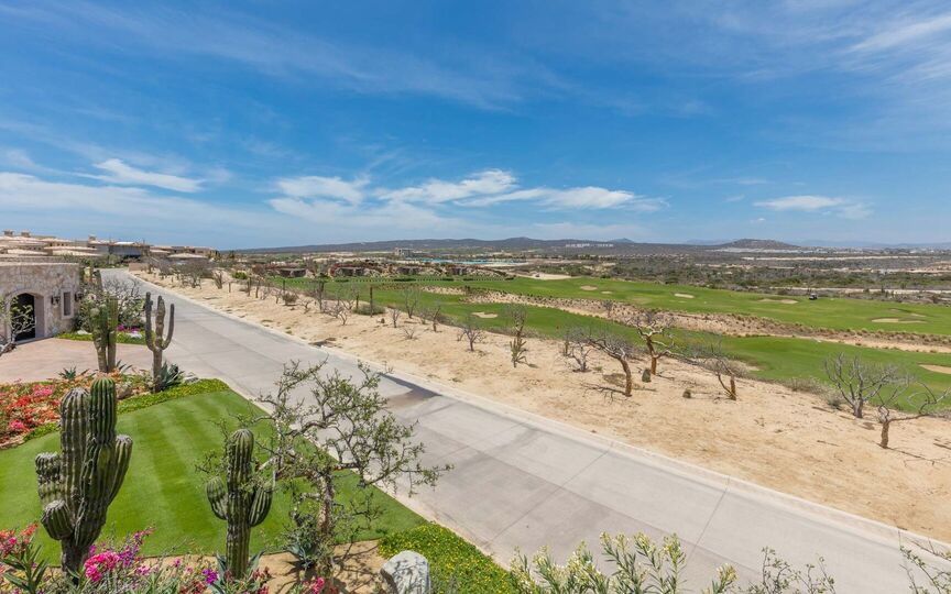 A Luxurious Escape in the Heart of Diamante, Cabo San Lucas Villa 1051