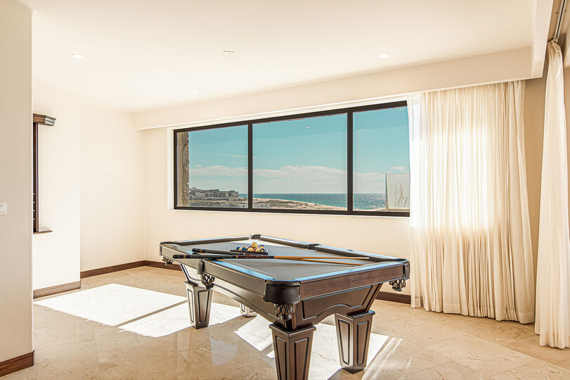 Luxurious Oasis with Breathtaking Pacific Views at Cabo San Lucas 1052