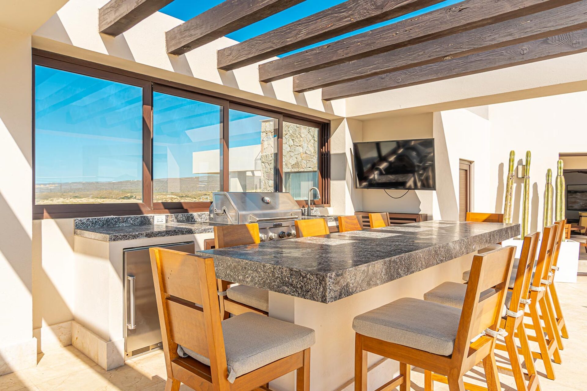 Luxurious Oasis with Breathtaking Pacific Views at Cabo San Lucas 1052
