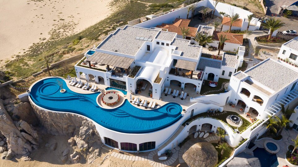 Experience Unmatched Luxury at Cabo San Lucas Villa 1055