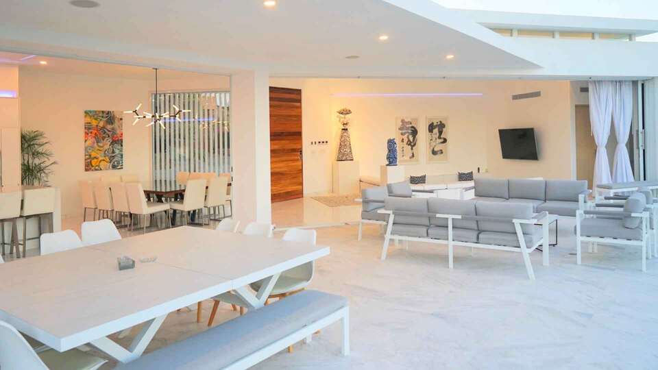 Indulge in Opulence at Cabo San Lucas Villa 1056 - Luxury Redefined