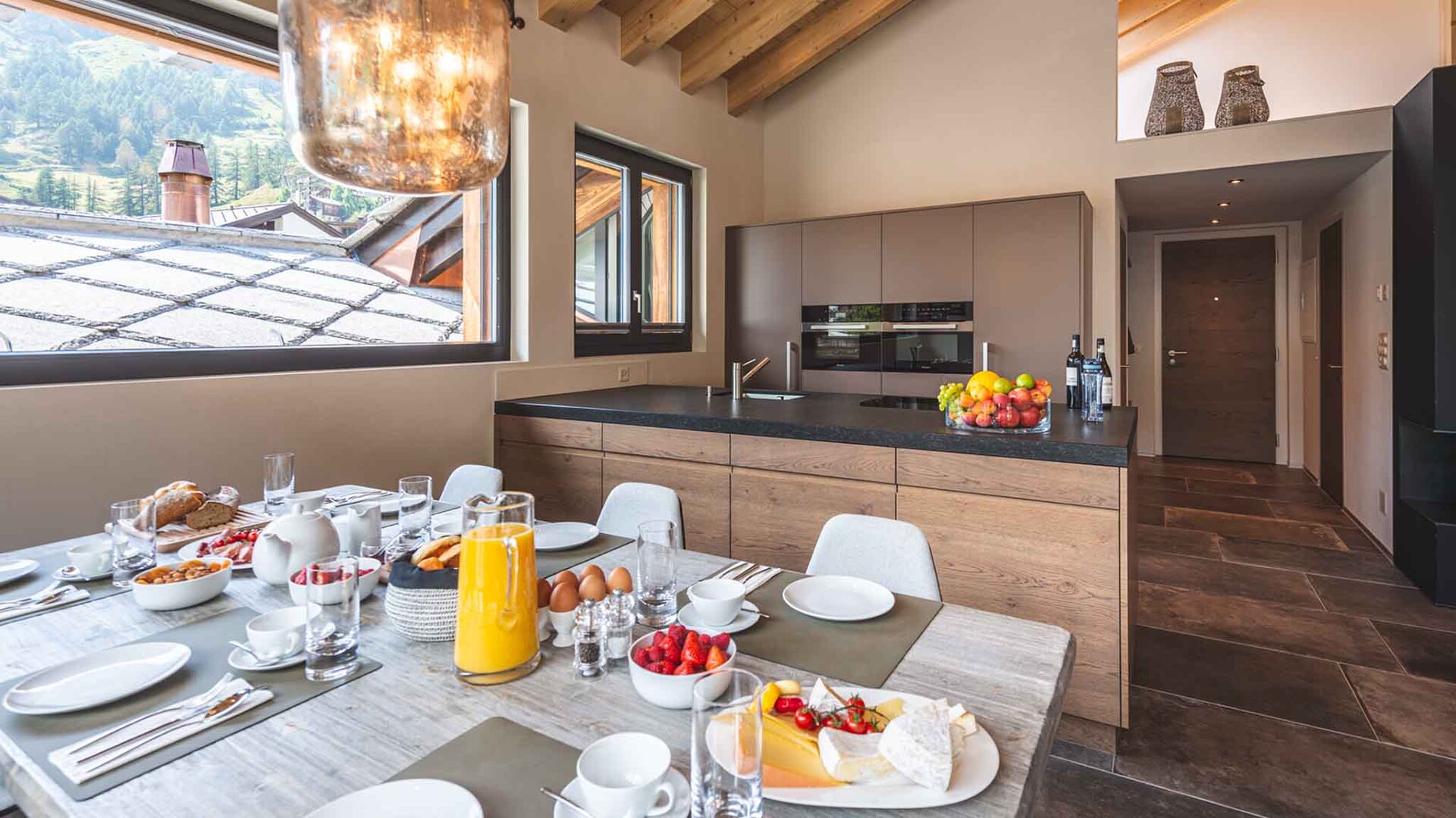 Experience Luxury with Mountain View, Valais Chalet 1395