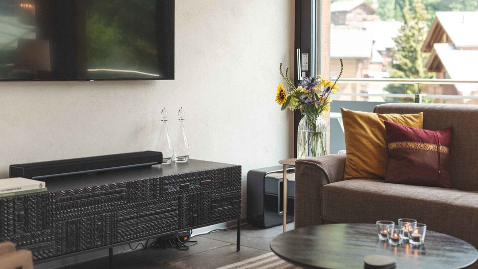 Experience Luxury with Mountain View, Valais Chalet 1395