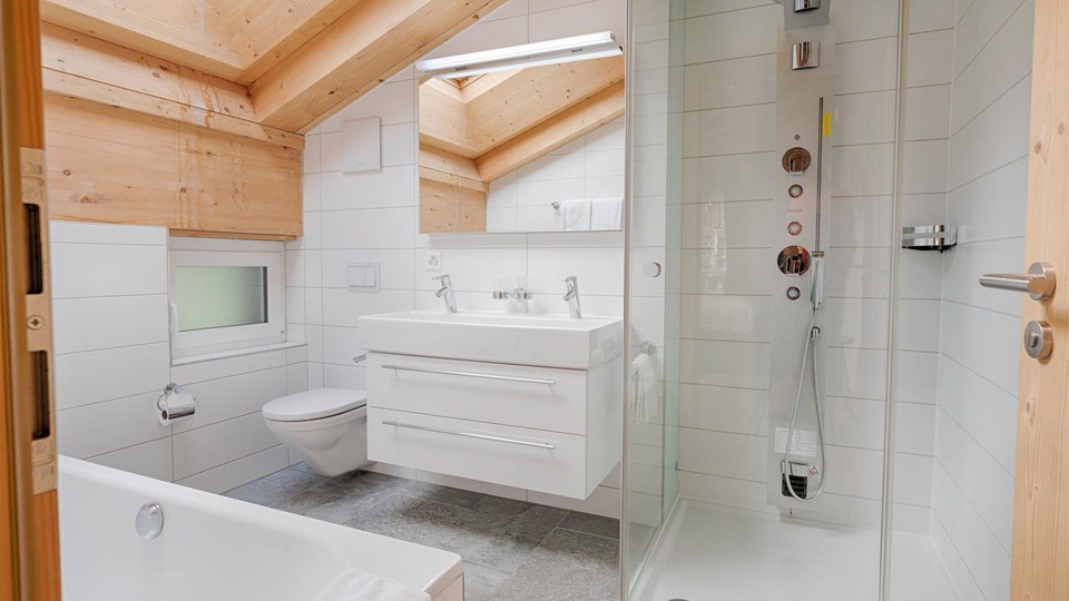 Ski-In/Ski-Out Luxury with Stunning Views, Valais Apartment 1396
