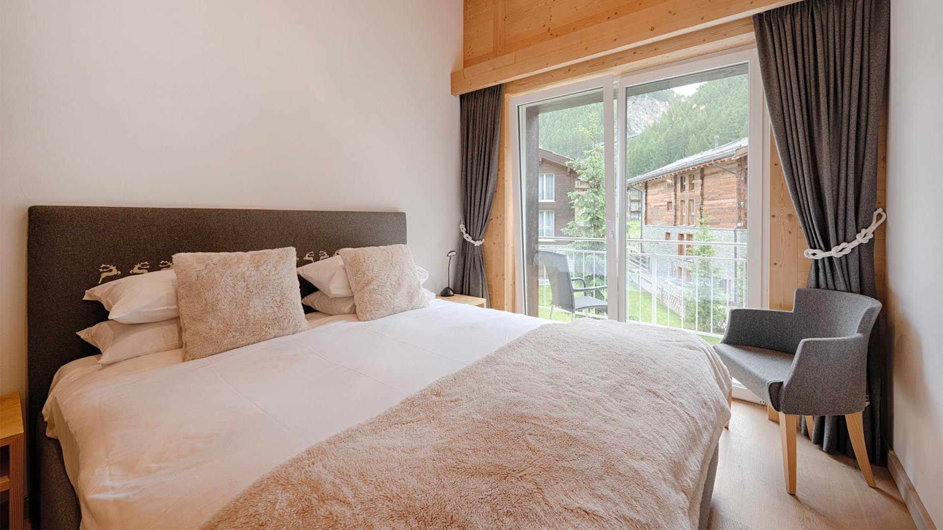 Experience Ultimate Alpine Luxury with Seamless Ski Access and Breathtaking Views