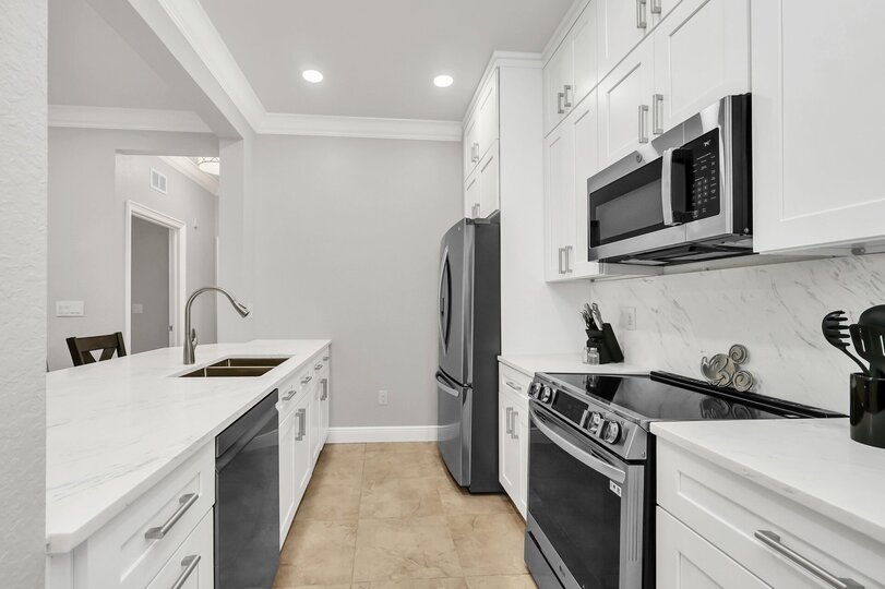 Prepare delicious meals in this fully-equipped kitchen