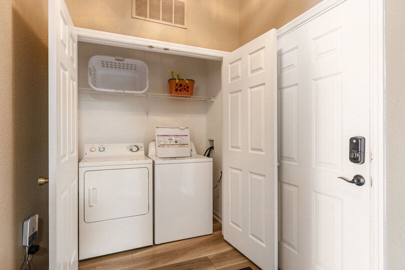 Stunning 2 Bedroom Retreat in Orlando,6496
