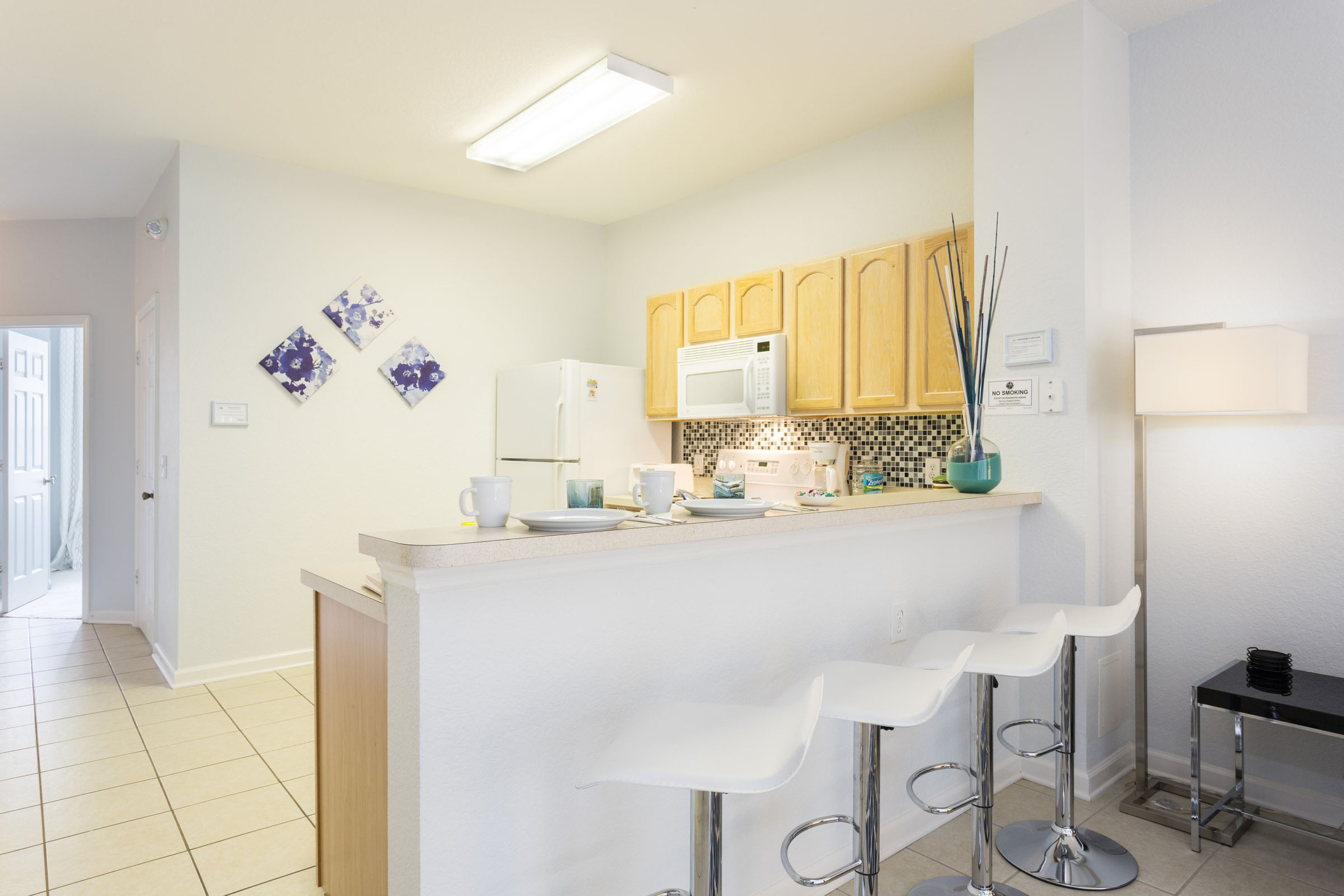 Easy breakfast bar seating for 4
