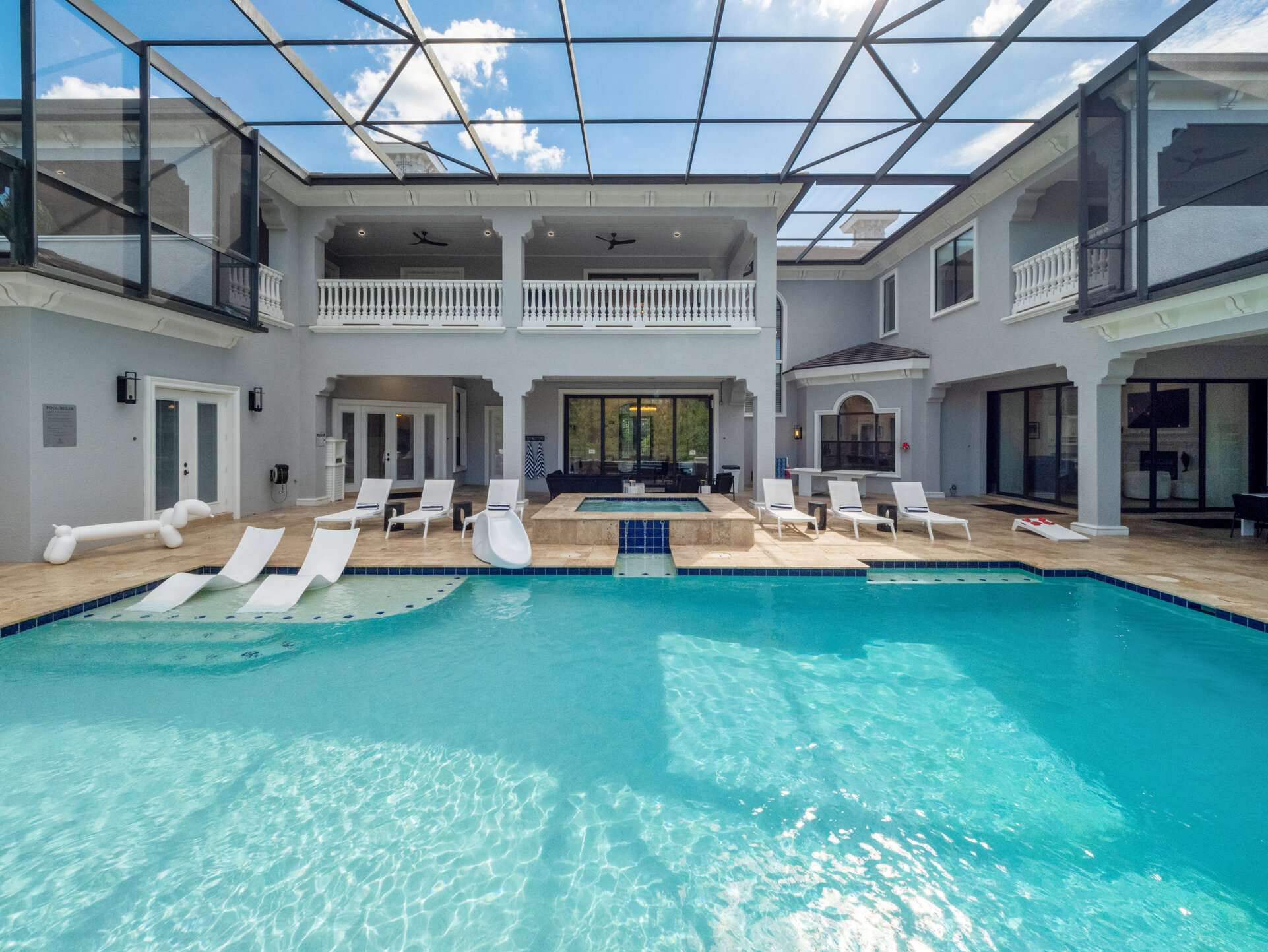 5 Star Villa Dominion – A Commanding Luxury Estate