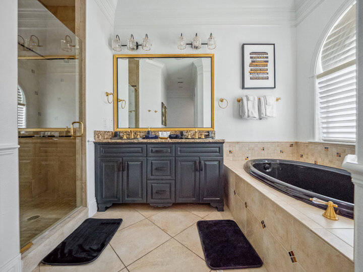 5 Star Villa Dominion – A Commanding Luxury Estate