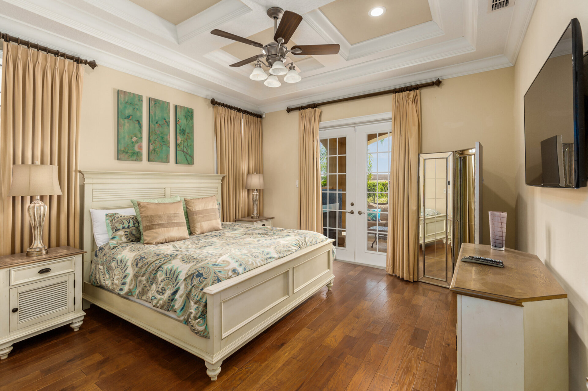 A gorgeous king suite