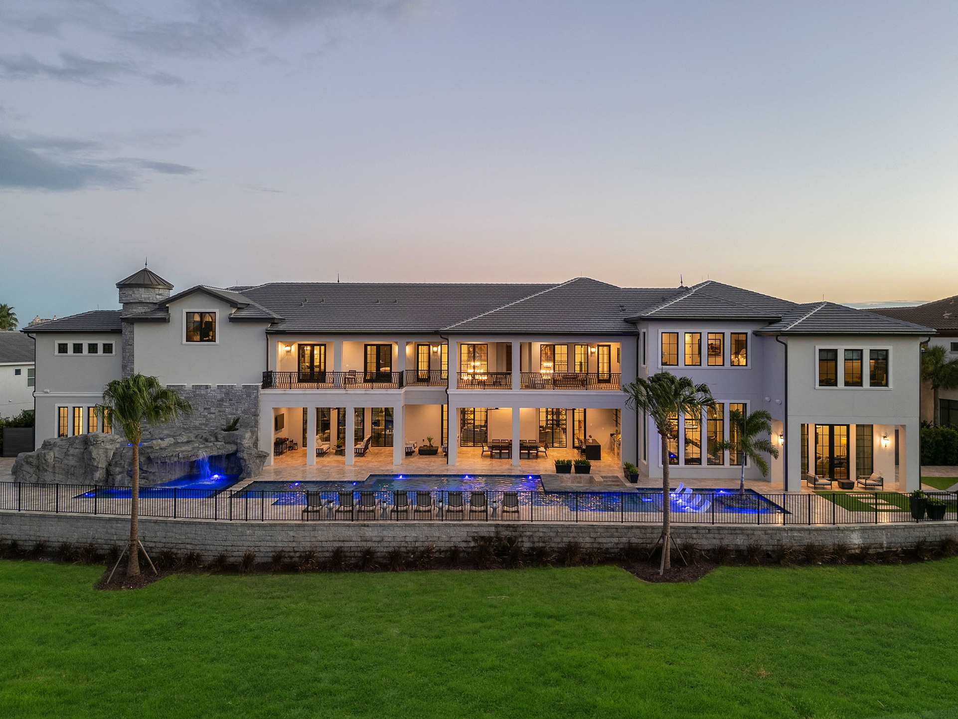 5 Star Villa Royale – A Majestic Private Estate