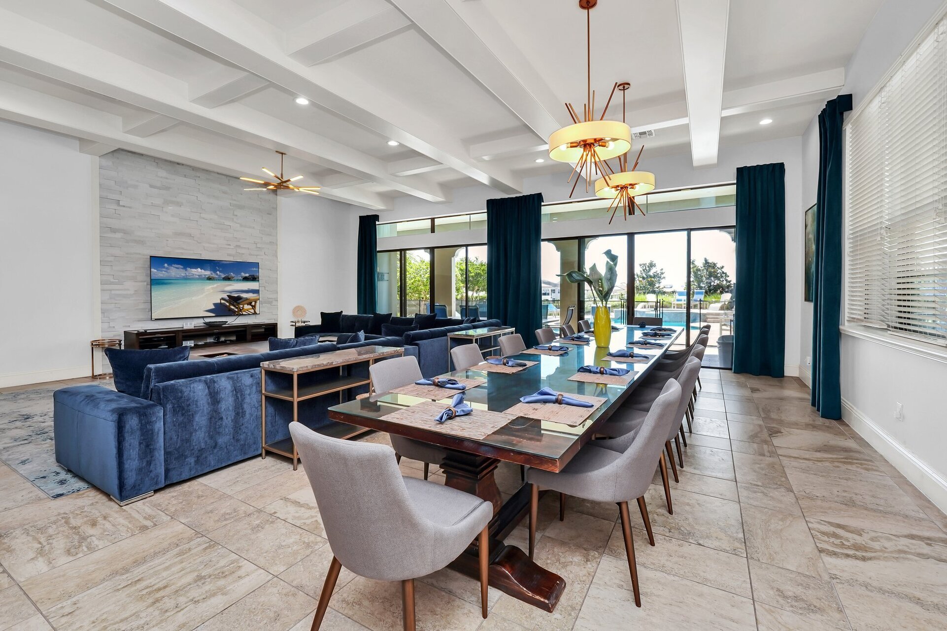 Serenity Awaits - Luxe 7 Bedroom Villa,6525