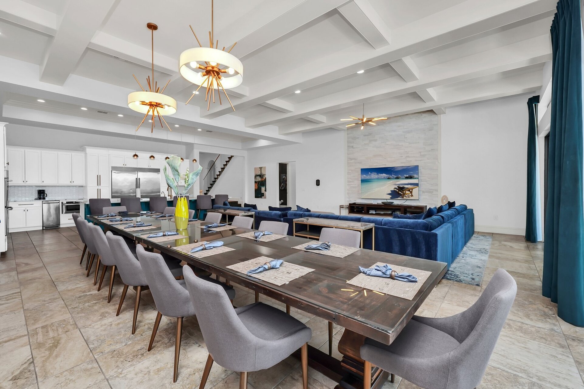 Serenity Awaits - Luxe 7 Bedroom Villa,6525