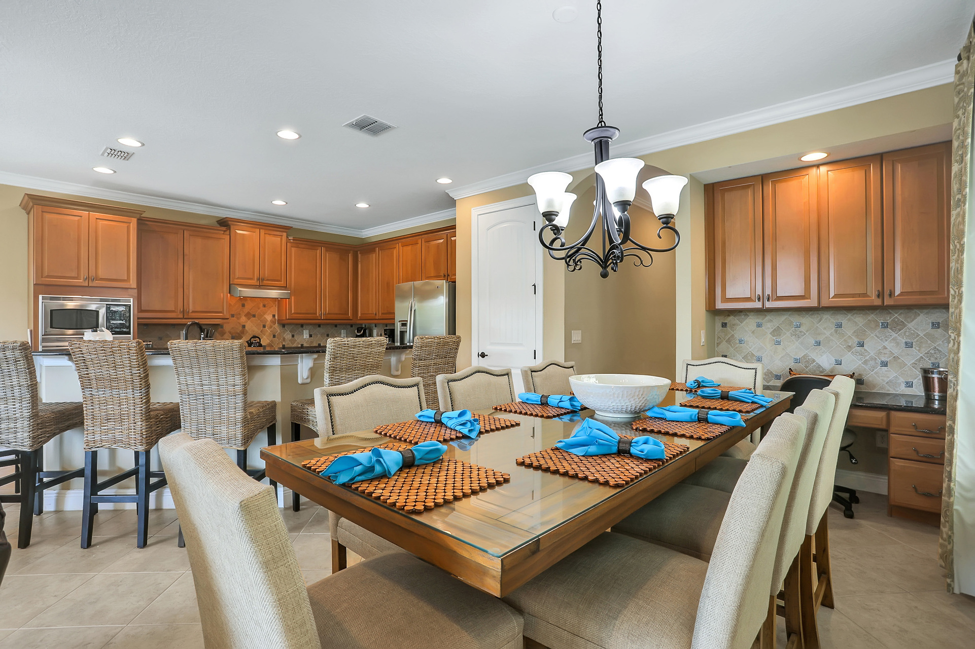 Modern 5 Bedroom Oasis in Orlando,6534