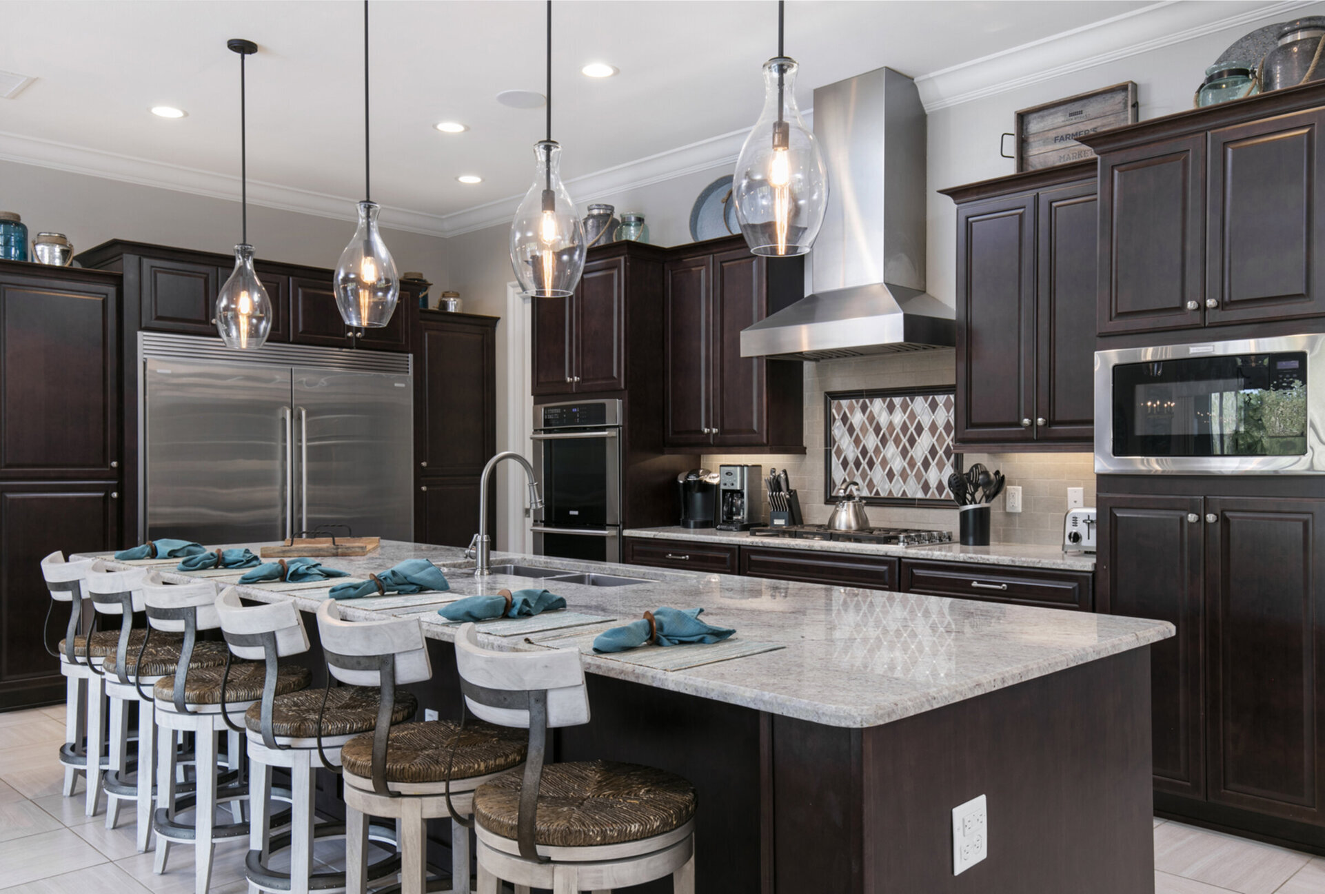 Spacious kitchen area with a breakfast bar