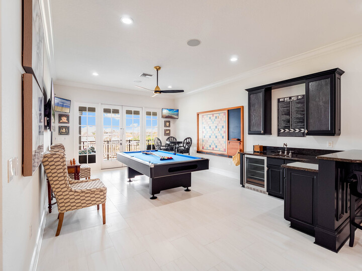 Modern 6 Bedroom Gem in Orlando,6543
