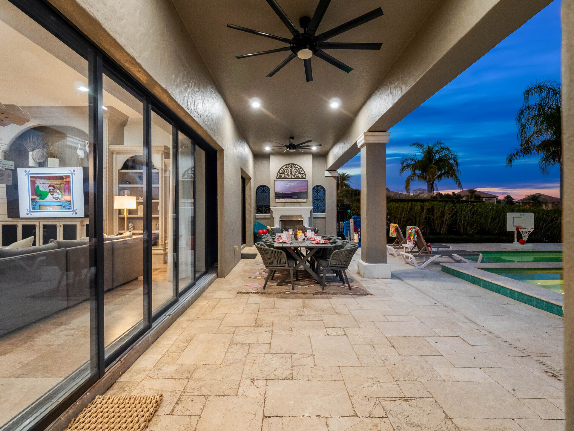 Modern 6 Bedroom Gem in Orlando,6543