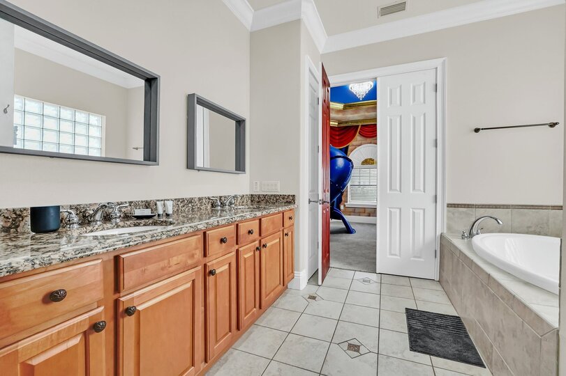 Luxury Living in the Heart of Orlando, 5 Star Villa Orlando 6555