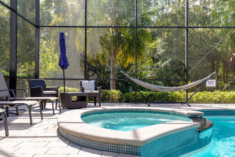 Relax in the hammock or spillover spa