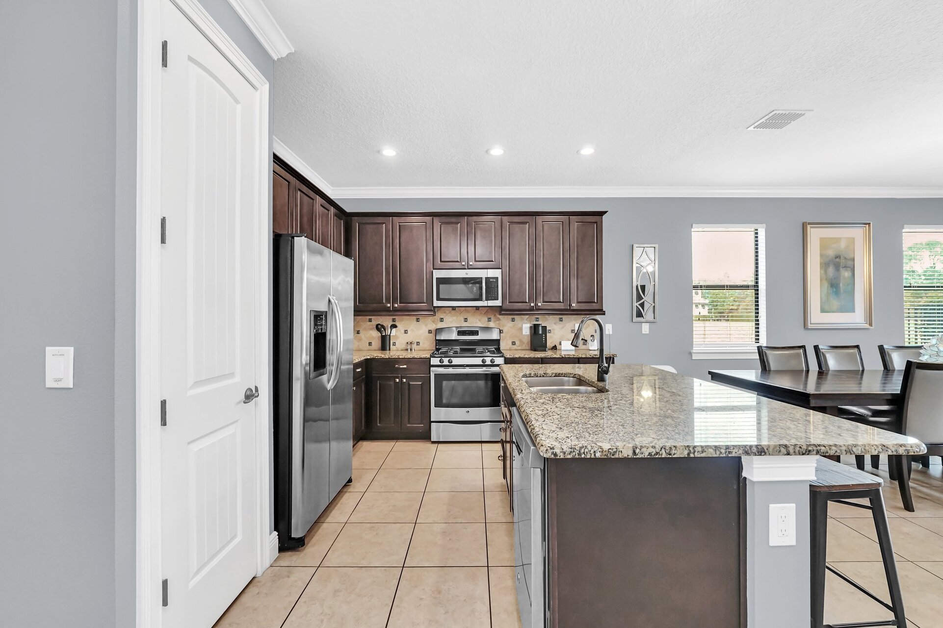 Orlando's Hidden Gem: 8 BR Villa,6580