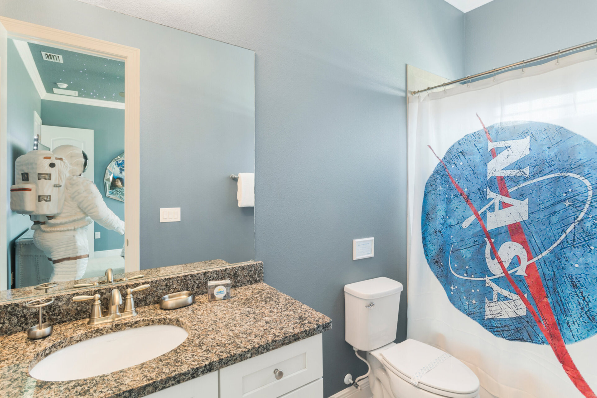 The ensuite bathroom