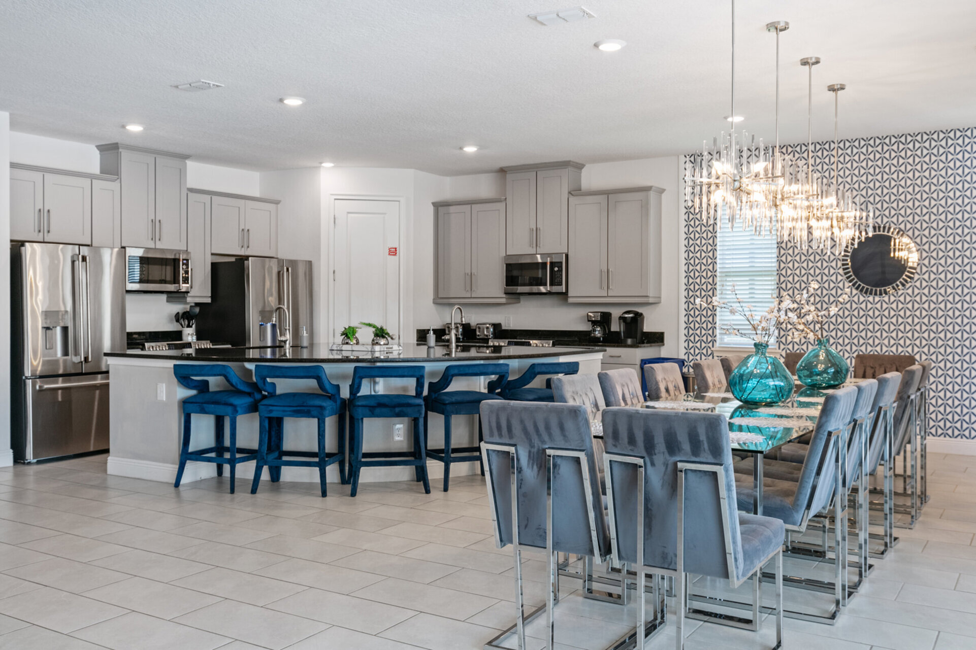 The fully equipped kitchen is perfect for preparing a favorite recipe
